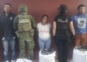 En Jolalpan aseguran a tres personas por posesión de marihuana