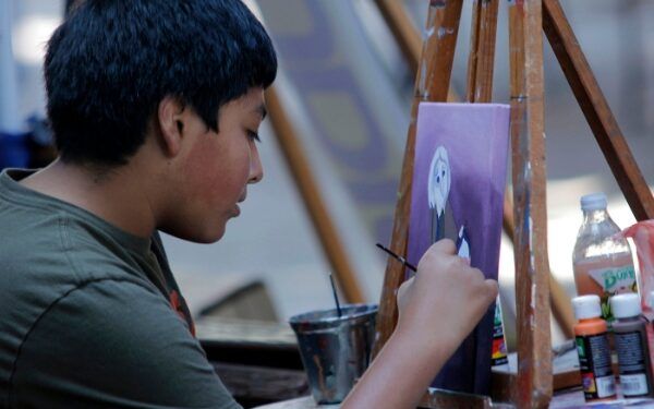 Por el Día Mundial del Arte, ofertarán talleres de pintura y collage