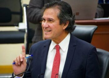 Edmundo Jacobo renuncia como secretario ejecutivo del INE