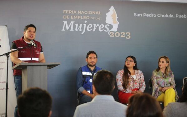 En San Pedro Cholula culminan ferias de empleo para mujeres