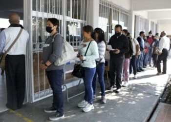 Maestros del SNTE 23 y 51 acuden a las urnas para elegir a nuevos dirigentes