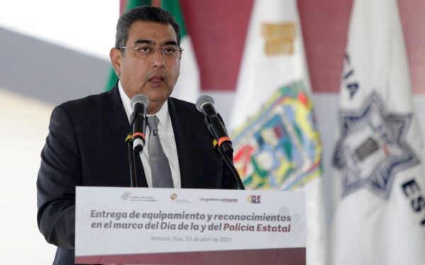 Garantiza Sergio Salomón justicia en ataque a policías