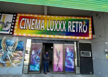 Clausuran cine para adultos en Puebla; carecía de permisos