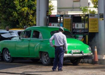 Crisis de combustible en Cuba cumple dos semanas y sin una solución cercana