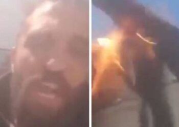 Futbolista tunecino falleció tras prenderse fuego en protesta contra la policía