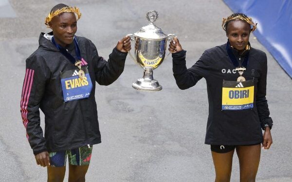 Kenia lidera en el Maratón de Boston con Evans Chebet y Hellen Obiri