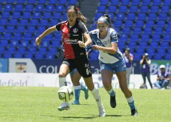 FÚTBOL . CLUB PUEBLA VS ATLAS