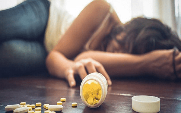 mujeres pastillas