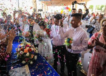 Acapulco celebra las primeras bodas homosexuales, tras su aprobación en octubre pasado