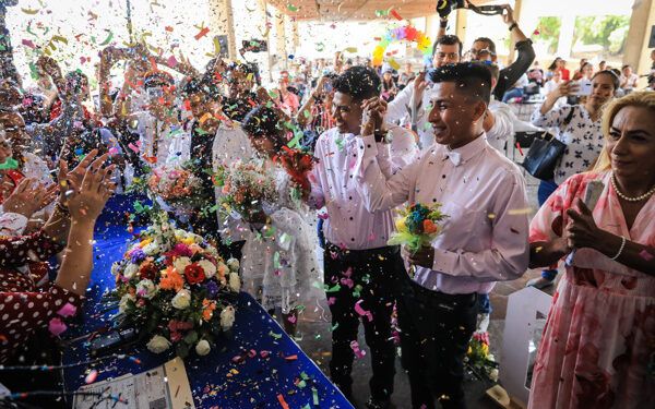 Acapulco celebra las primeras bodas homosexuales, tras su aprobación en octubre pasado