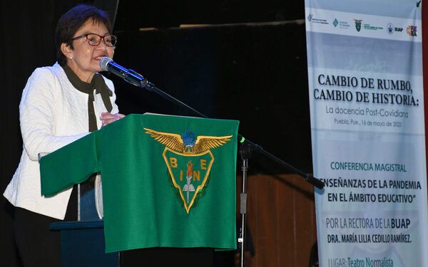 Urge Cedillo que cada escuela combata rezago