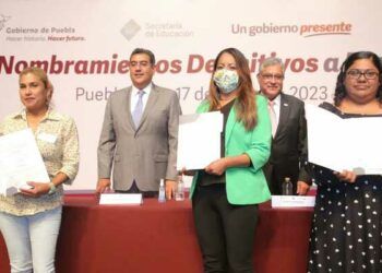 Entrega gobernador bases para 5 mil 394 docentes del SNTE