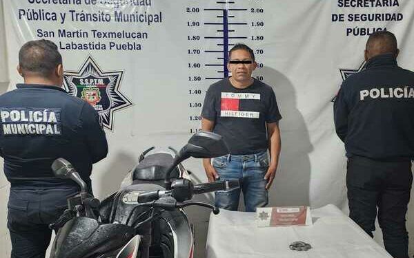 SSP de Texmelucan detiene a conductor con moto robada