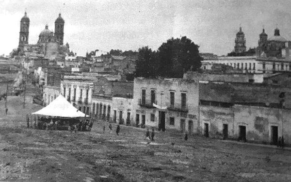 IN MEMORIAM / BARRIO TÍPICO DE PUEBLA