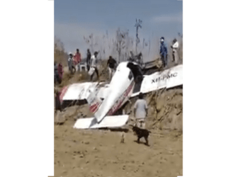 Desplome de avioneta deja dos lesionados en San Pedro Cholula