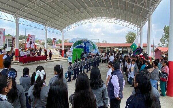 Inculcan en alumnos cuidado del agua