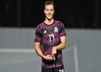 Sporting de Gijón buscaría fichaje de dos poblanos
