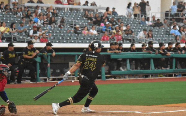 Cae Pericos contra Tecolotes de los Dos Laredos 11-9