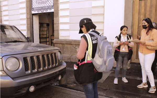Agreden a supervisores de parquímetros