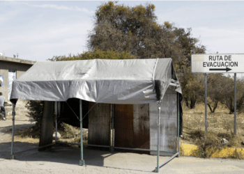 Señalan especialistas fallos en rutas de desalojo