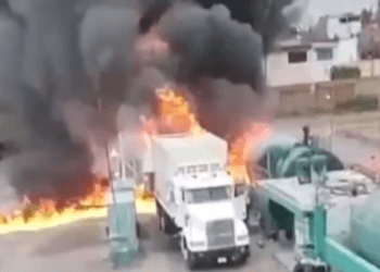 Explosión de tanque de diésel deja un muerto en San Pedro Cholula