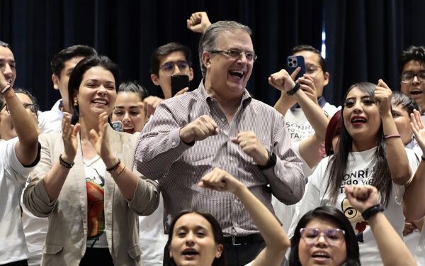 Ebrard propone crear la “Secretaría de la 4T”