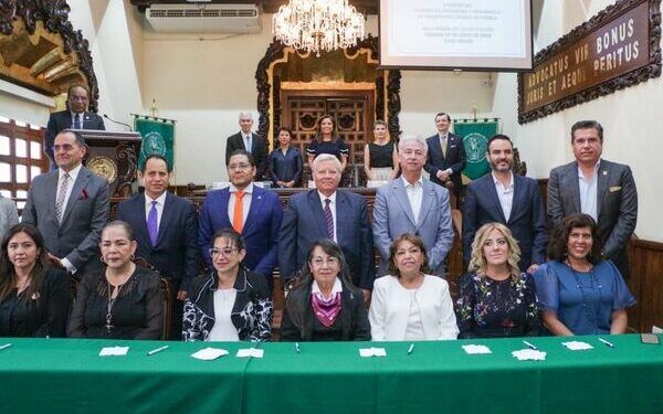 Crean clúster de educación y desarrollo