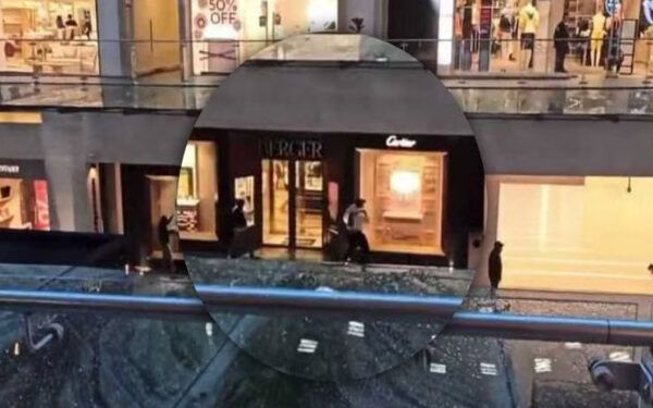 Atracan a mazazos una joyería en Plaza Antara, en Polanco