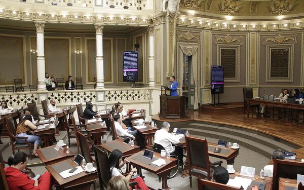 Anuncian amparo contra desaparición de NOM