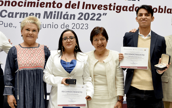 Reconocen investigación científica de poblanos