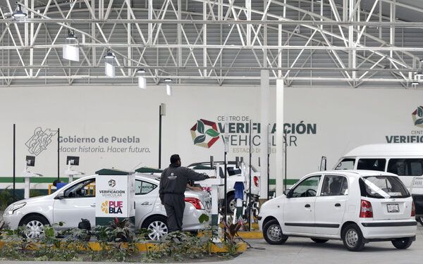 Sin verificar, 55 de cada 100 vehículos