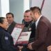 Policías de Texmelucan reciben reconocimientos e incentivos económicos por desempeño