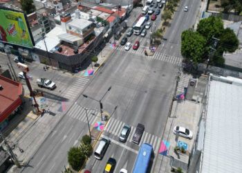 Entregan balizamiento y semaforización de la Calzada Zaragoza y Diagonal Defensores
