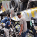 Al menos 27 muertos deja caída de un camión a barranco en Oaxaca