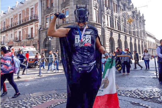 Batman Runner se prepara para el Maratón de México