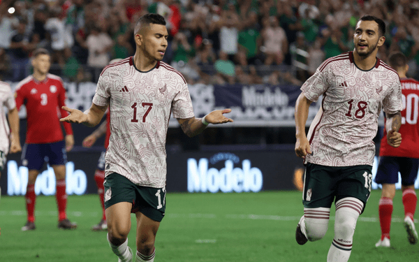 México gana 2-0 y está en semifinales