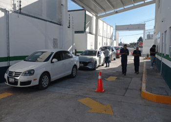 Más de medio millón de vehículos cumplen con verificación vehicular: Medio Ambiente