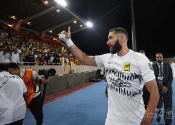 Benzema debuta con gol y asistencia en victoria del Al-Ittihad