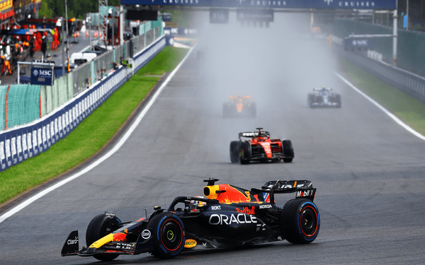 Verstappen gana la Sprint de Bélgica
