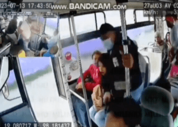 Atracan a punta de pistola a pasajeros dela Ruta 27-A en Puebla