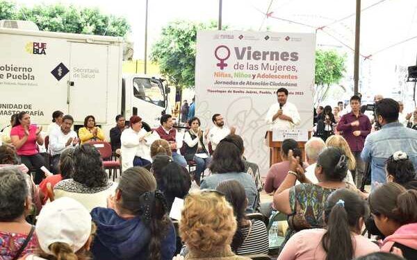 Realizan Viernes de las Mujeres en Tlacotepec de Juárez