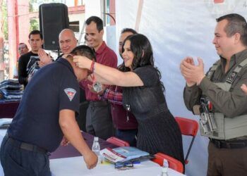 Gobierno de Texmelucan conmemora a bomberos en su día