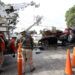 Cae camión y derrapa patrulla de SSP en el Periférico de Puebla