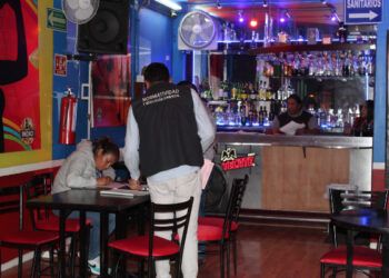Clausuran ocho antros por funcionamiento irregular en Puebla