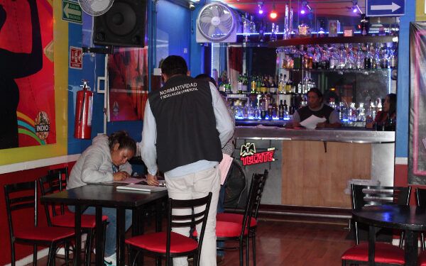 Clausuran ocho antros por funcionamiento irregular en Puebla