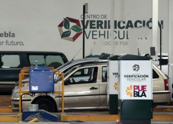 Inversión de 6 mil pesos para que autos pasen verificación