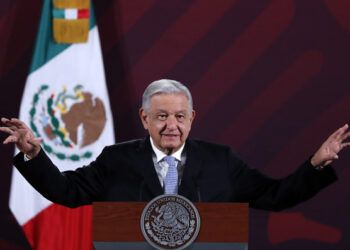 AMLO asegura que ya entregó toda la información de la Guerra Sucia