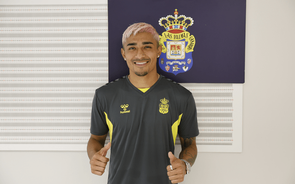 Julián Araujo es cedido por el Barcelona al UD Las Palmas