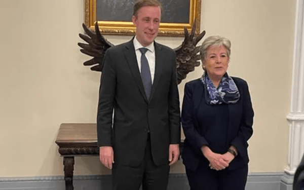 Canciller mexicana se reúne con el consejero de Seguridad de la Casa Blanca
