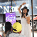 Celebran al fuego con cantos y cuentos